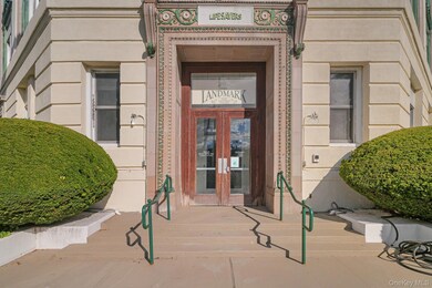 The Landmark unit 601, Port Chester, NY 10573 - photo 2