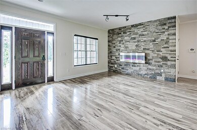 1011 E Chamberlin Dr, Asheboro, NC 27205 - photo 4