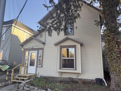 229 W Columbia St, Marion, OH 43302 - photo 2