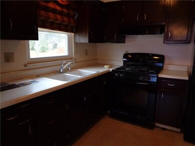 Fully Applianced Kitchen