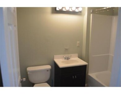 11 Lawrence St unit 506, Lawrence, MA 01840 - photo 5