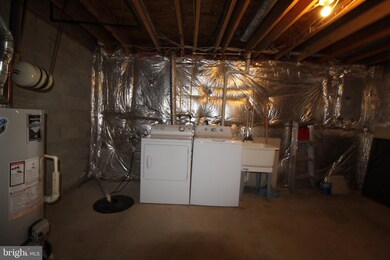 1102 Laurens St, Baltimore, MD 21217 - photo 5