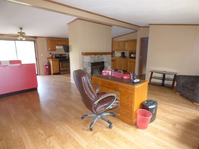 2820 E 9th St, Muncie, IN 47302 - photo 3