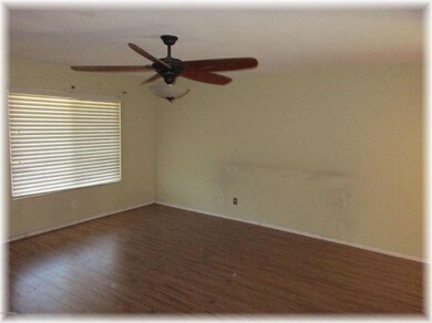 04 Living Room