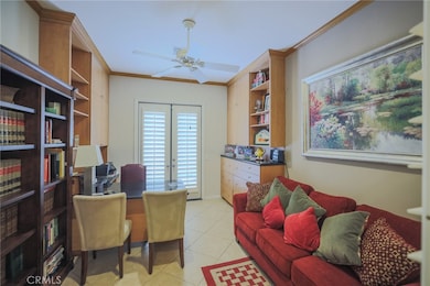 Office or 5th bedroom