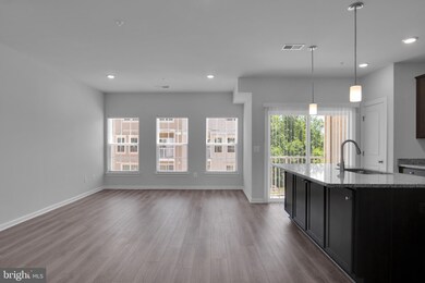 9712 Vang Dr, Seabrook, MD 20706 - photo 6