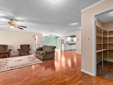 27 Braddock Way, Asheville, NC 28803 - photo 4