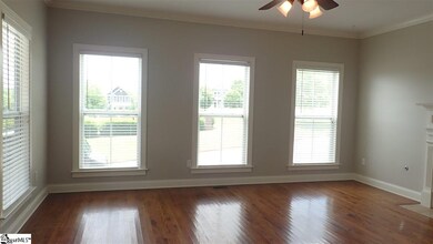 102 Ridenour Ave, Greenville, SC 29617 - photo 5