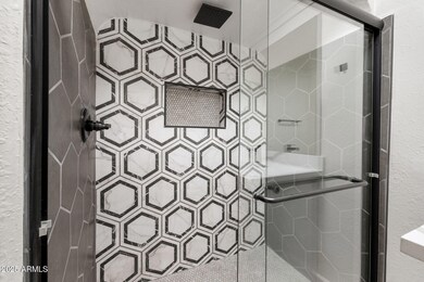 3-Bathroom 2 (2)
