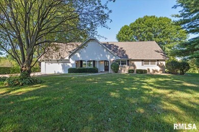 204 Carobeth Dr, Jacksonville, IL 62650 - photo 2