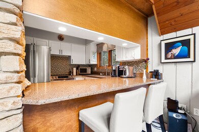 Functional Kitchen Snack Bar
