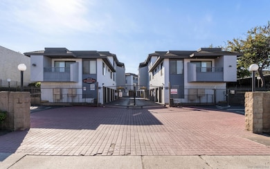 3207 Midway Dr unit 104, San Diego, CA 92110 - photo 2