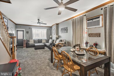 4458 Salmon St, Philadelphia, PA 19137 - photo 4