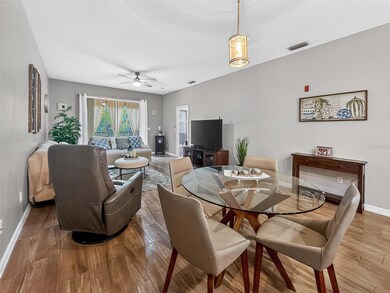 9422 Myrtle Creek Ln unit 811, Orlando, FL 32832 - photo 6