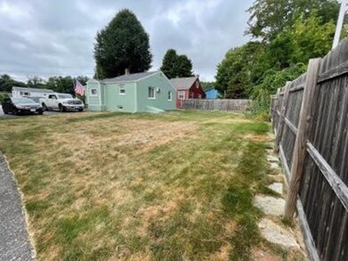 4 Englewood St, Webster, MA 01570 - photo 3