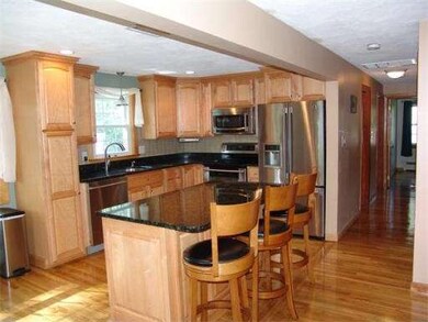 17 Leroy Dr, Burlington, MA 01803 - photo 3
