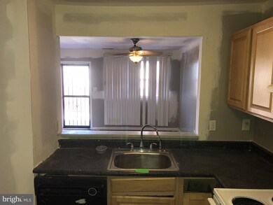 1206 W Lafayette Ave unit 12, Baltimore, MD 21217 - photo 6