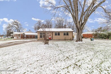 1030 Meadow Hill Rd, Louisville, KY 40219 - photo 2