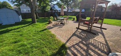 1253 Yellowpine Dr, Aurora, IL 60506 - photo 7