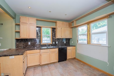 1517 8th Ave S, Fargo, ND 58103 - photo 3