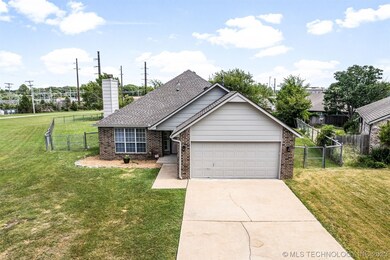 11601 S Fir Ct, Jenks, OK 74037 - photo 2