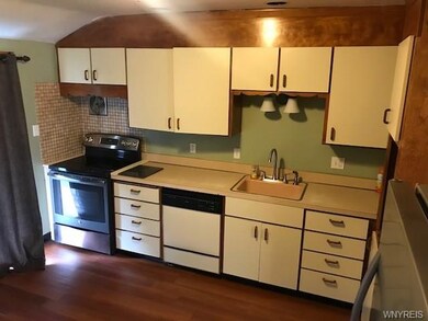 834 Niagara Pkwy, North Tonawanda, NY 14120 - photo 2