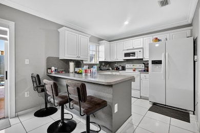 11475 NW 94th Place unit 3, Hialeah, FL 33018 - photo 4