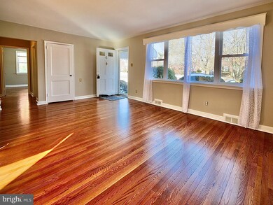 4 Chester Ave, Aldan, PA 19018 - photo 4