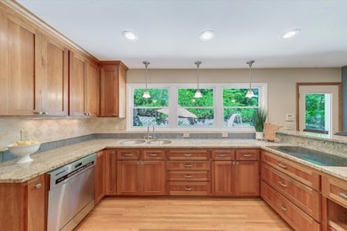 5350 Shady Hills Cir, Excelsior, MN 55331 - photo 7