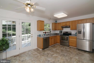 15527 Three Otters Place, Manassas, VA 20112 - photo 6