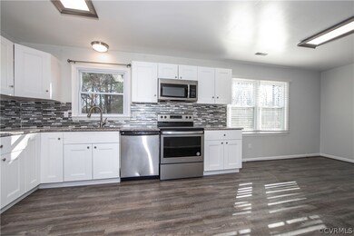 614 Bradford Ln, Petersburg, VA 23805 - photo 6