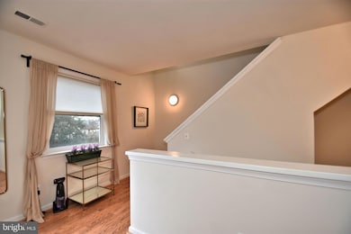 8 Comly Ct, Flourtown, PA 19031 - photo 5