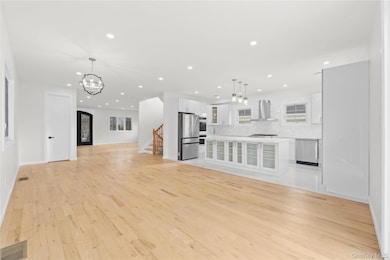 383 Franklin Ave, Hewlett, NY 11557 - photo 7