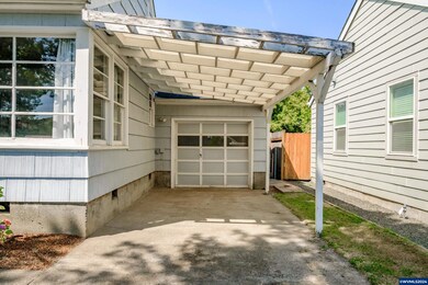 1069 14th Ave SW, Albany, OR 97321 - photo 5