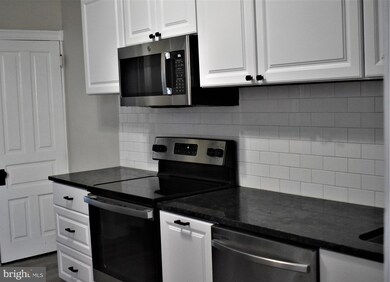 545 Chestnut St, West Reading, PA 19611 - photo 4