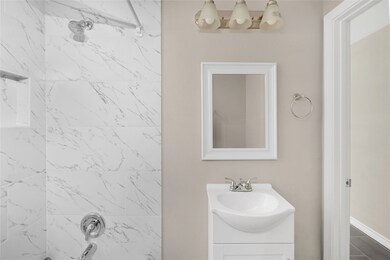 2220 Avenue L unit 210, Rosenberg, TX 77471 - photo 6