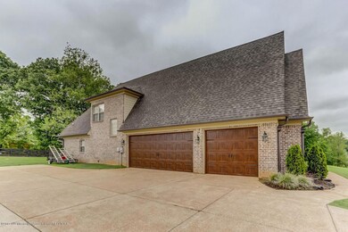 3-car garage