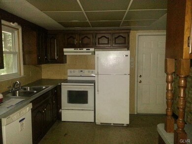 2024 Tanite Rd, Stroudsburg, PA 18360 - photo 4