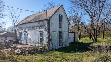 210 N Oak St, Salem, AR 72576 - photo 4