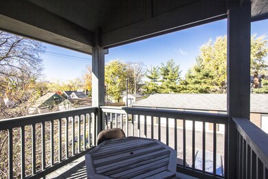 Owner's Bedroom Balcony_1