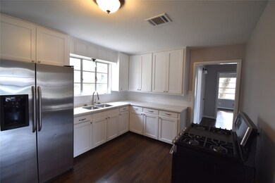 10318 Wolbrook St, Houston, TX 77016 - photo 7