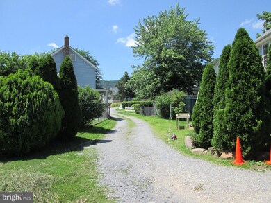 255 Knoxville Rd, Knoxville, MD 21758 - photo 2