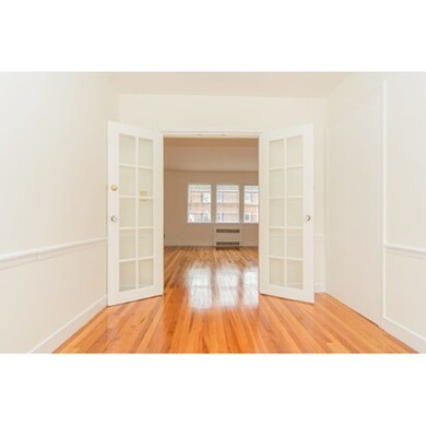 31 Hammond Pond Pkwy unit 1, Chestnut Hill, MA 02467 - photo 3