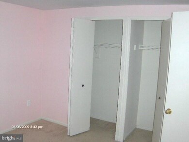 7531 Belle Grae Dr unit 12-4, Manassas, VA 20109 - photo 5