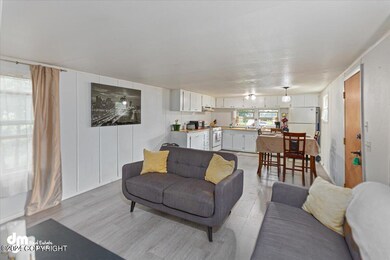08-Living Room_IMG_1288