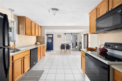 29 Juniper Dr, Cranston, RI 02920 - photo 6