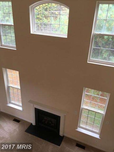 11905 Lilium Ln, Glenn Dale, MD 20769 - photo 4