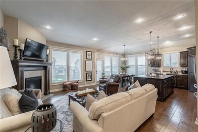 1516 SW Merryman Dr, Lees Summit, MO 64082 - photo 5