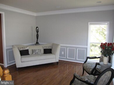 7703 Old Barn Rd, Bowie, MD 20715 - photo 2