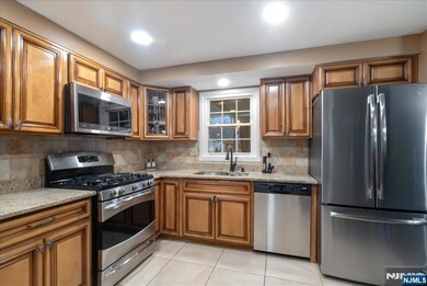 239 Lexington Ave unit 241, Paterson, NJ 07502 - photo 5